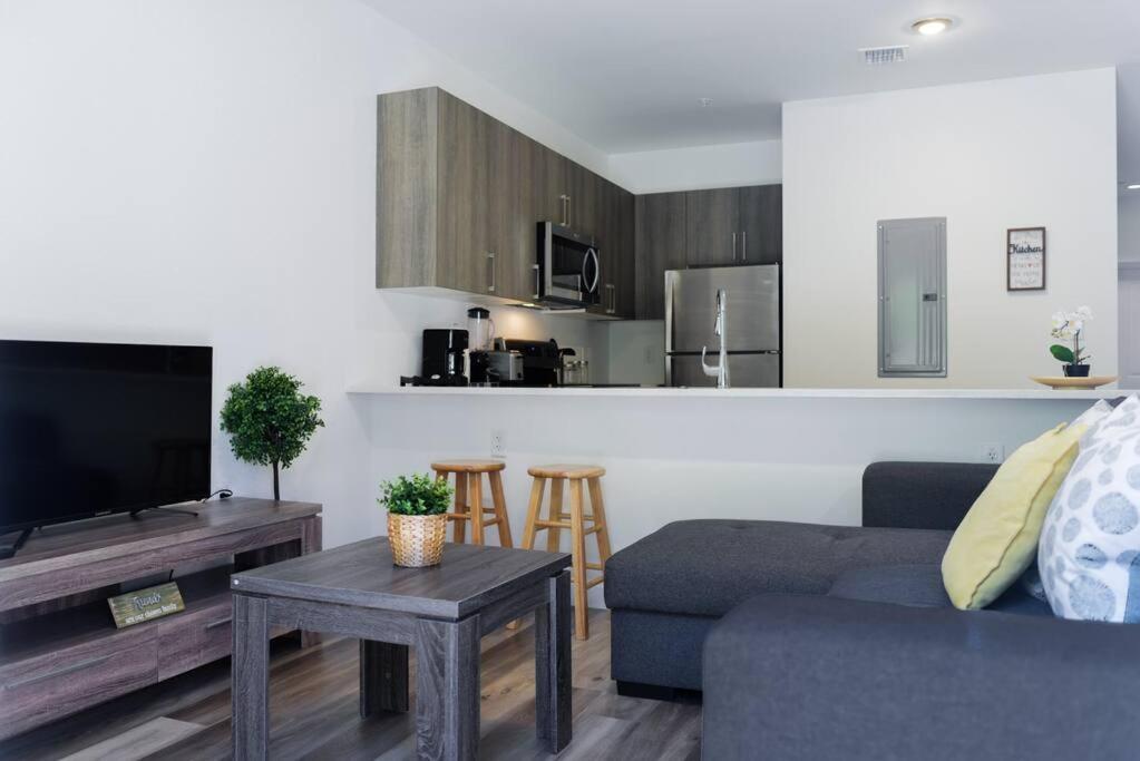 Awesome Townhouse 15 Minutes From The Beach Miami Dış mekan fotoğraf